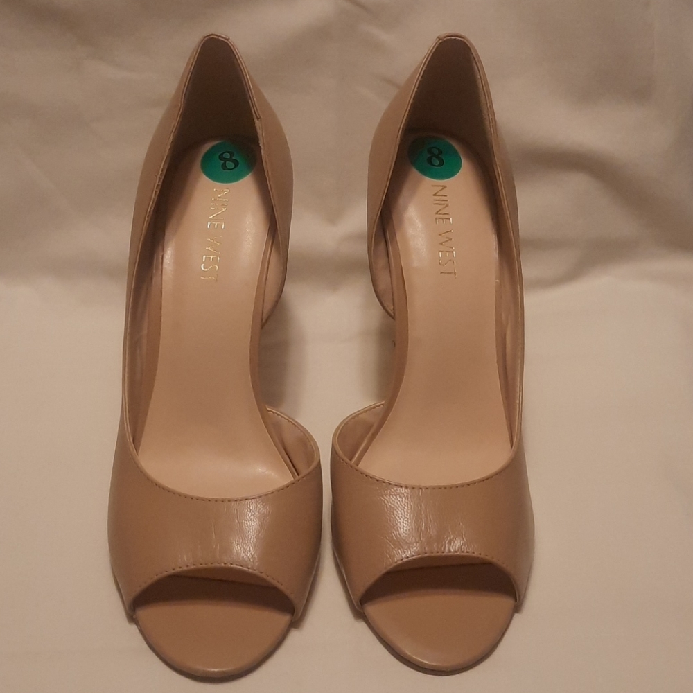 Size 8 Nine West heels